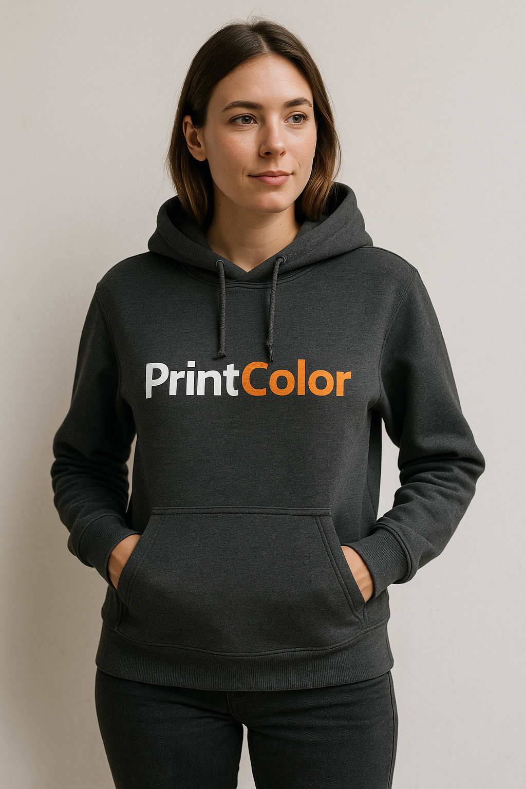 Sudaderas personalizadas en PrintColor. Modelos con o sin capucha, bordadas o impresas.